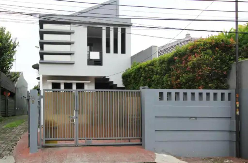 OYO 90438 Mampang 34 Residence Jakarta Bagian luar foto